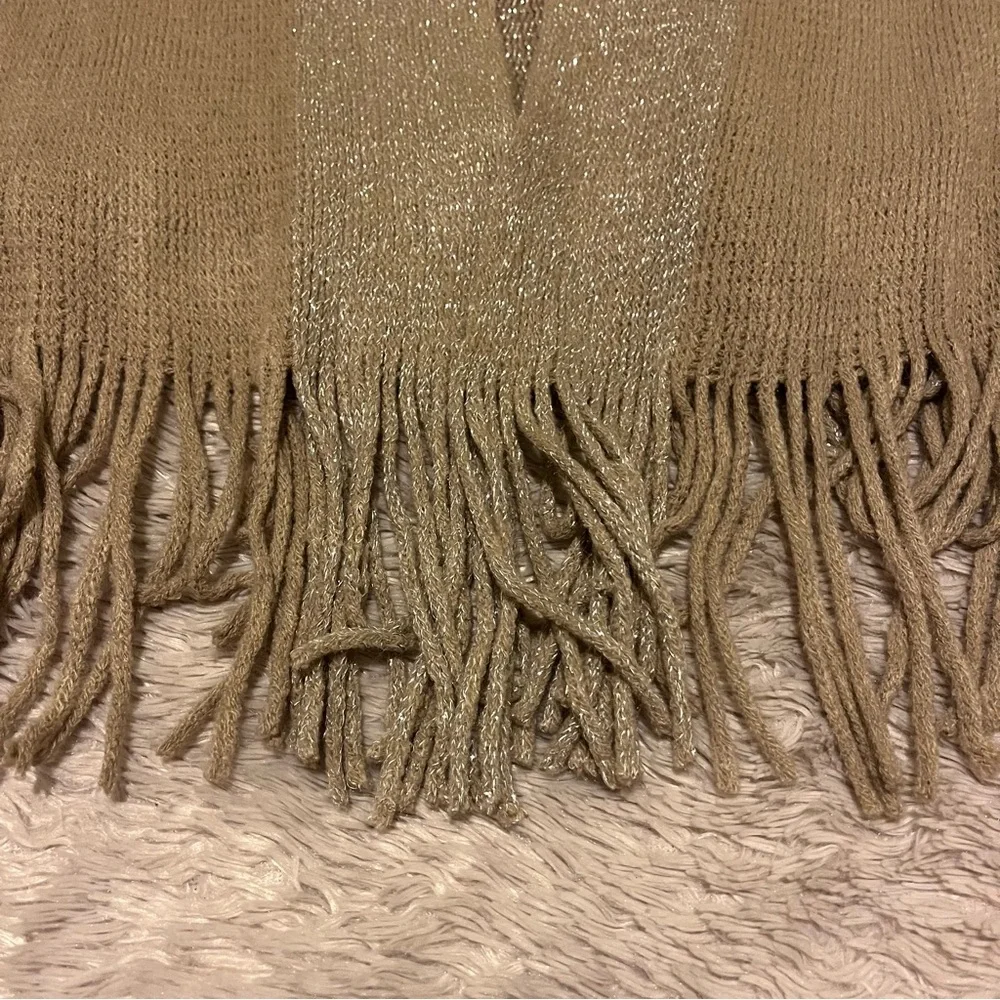 Northern Angel tan knit poncho with gold thread trim and fringe - Picture 9 of 12